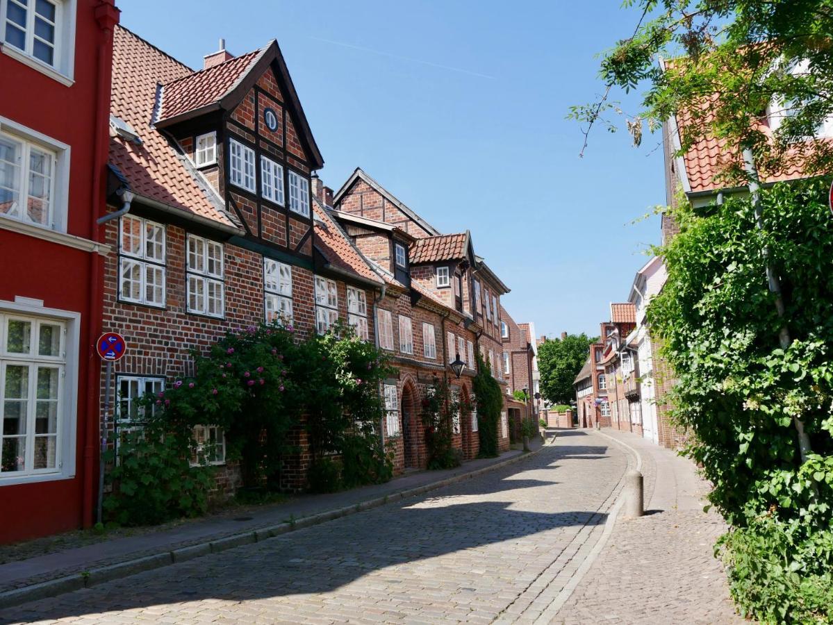 Zentrales Altstadt - Apartment In Lueneburg Mit Terrasse & Parkplatz Buitenkant foto
